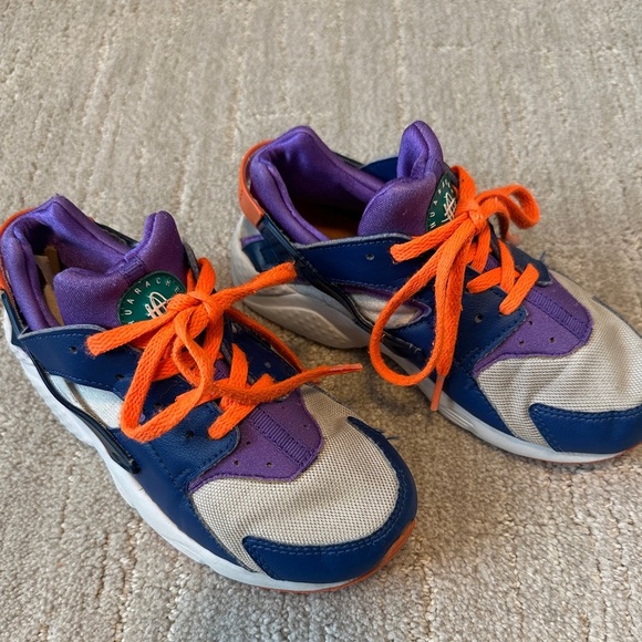 Nike Air Huaraches, good condition. - Picture 1 of 6